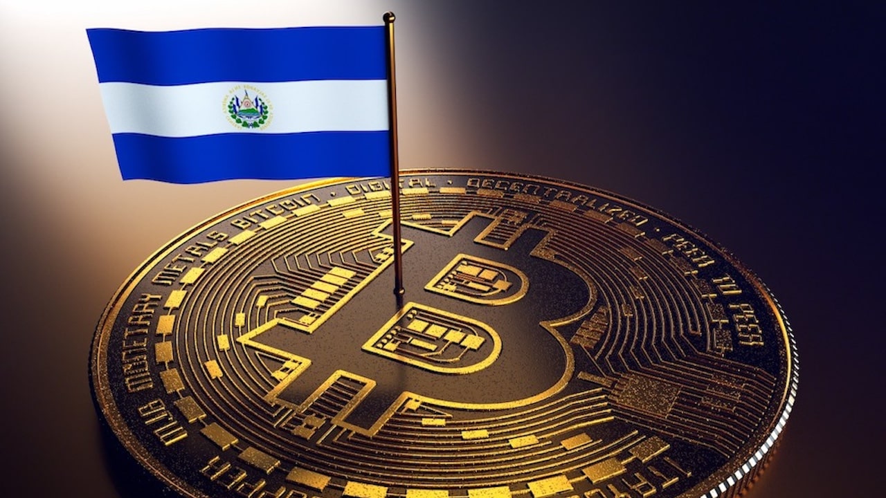 El Salvador flag on bitcoin